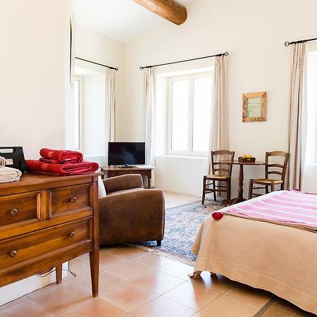 ボニユー Le Mas Del Sol Bed & Breakfast エクステリア 写真